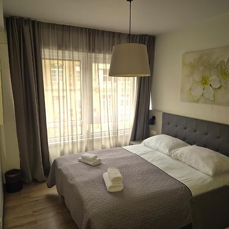 זאגרב Garden Hotel מראה חיצוני תמונה