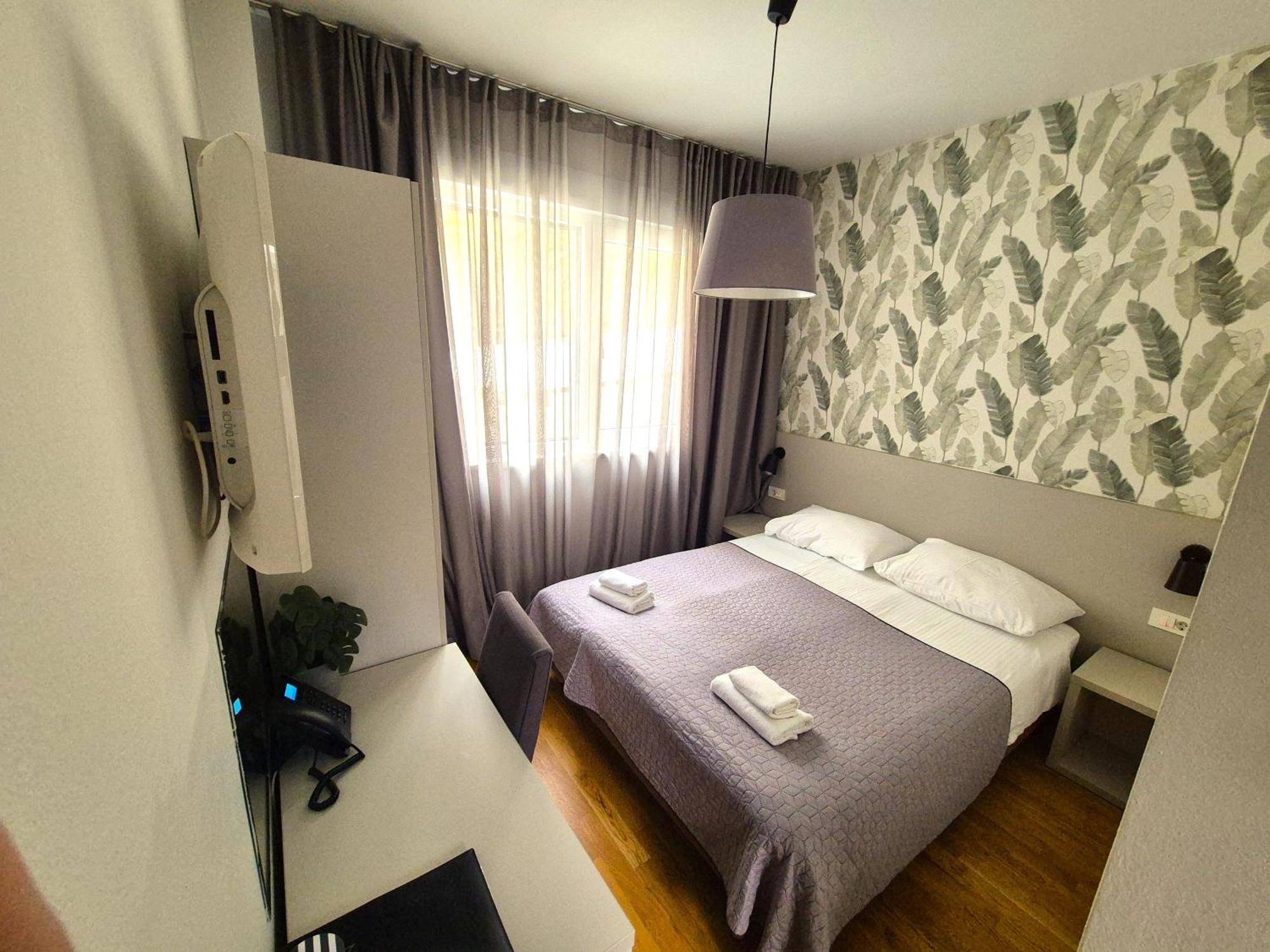 זאגרב Garden Hotel מראה חיצוני תמונה