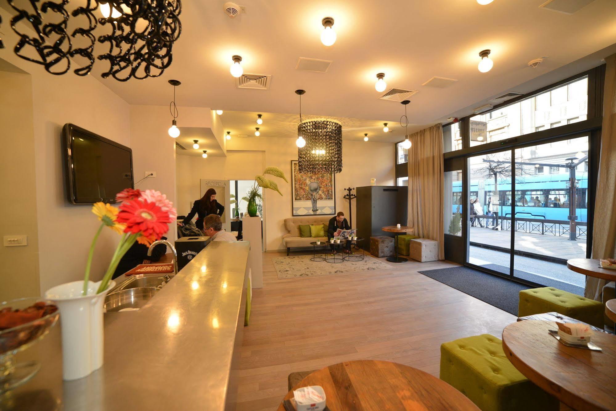 זאגרב Garden Hotel מראה חיצוני תמונה