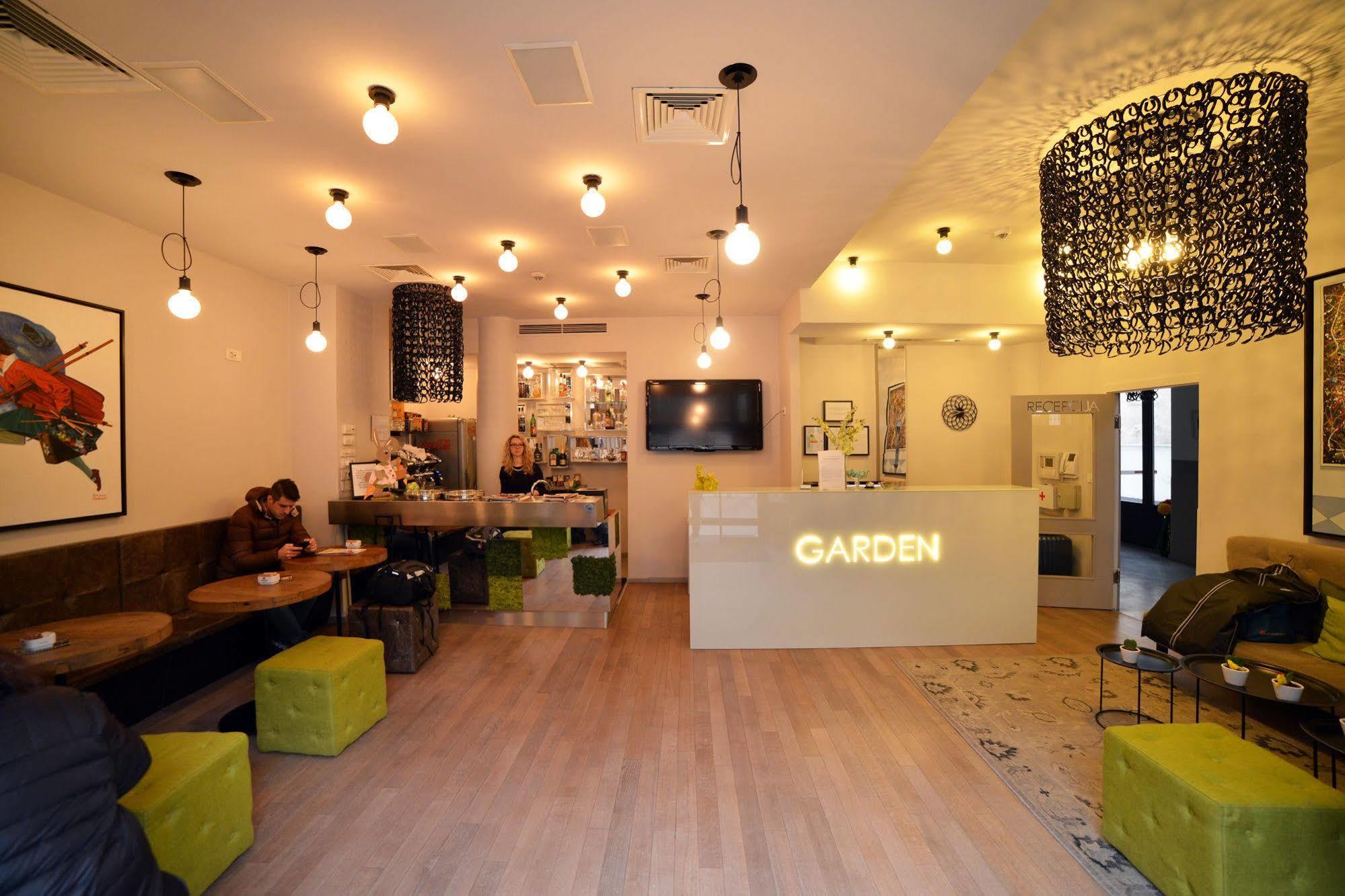 זאגרב Garden Hotel מראה חיצוני תמונה