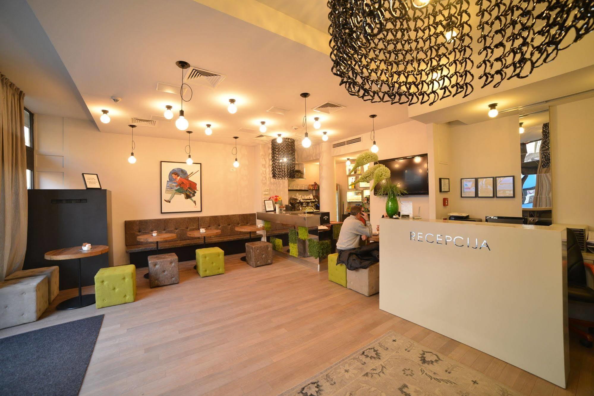 זאגרב Garden Hotel מראה חיצוני תמונה