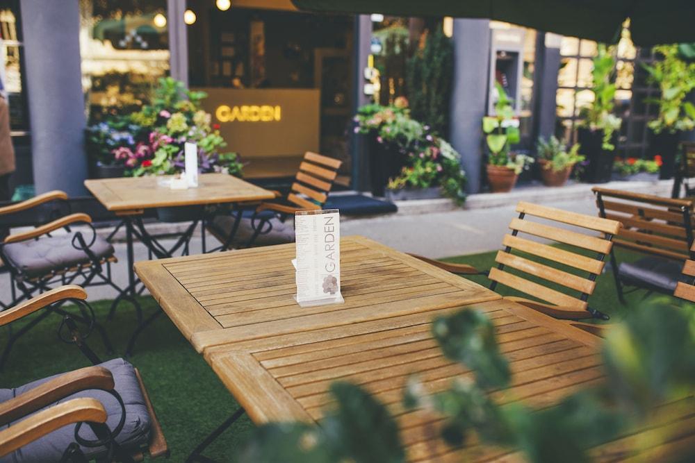 זאגרב Garden Hotel מראה חיצוני תמונה